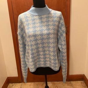 Ladies sweater, size L